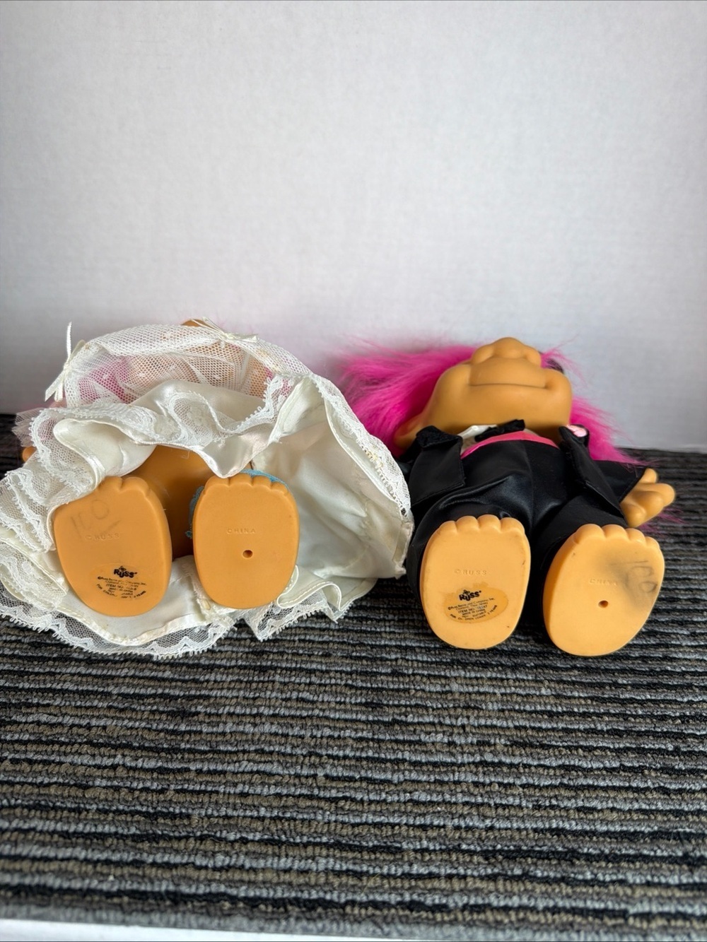 Vintage Troll (Russ) Doll Bride and Groom Set with Bright Pink Hair - Picture 7 of 14